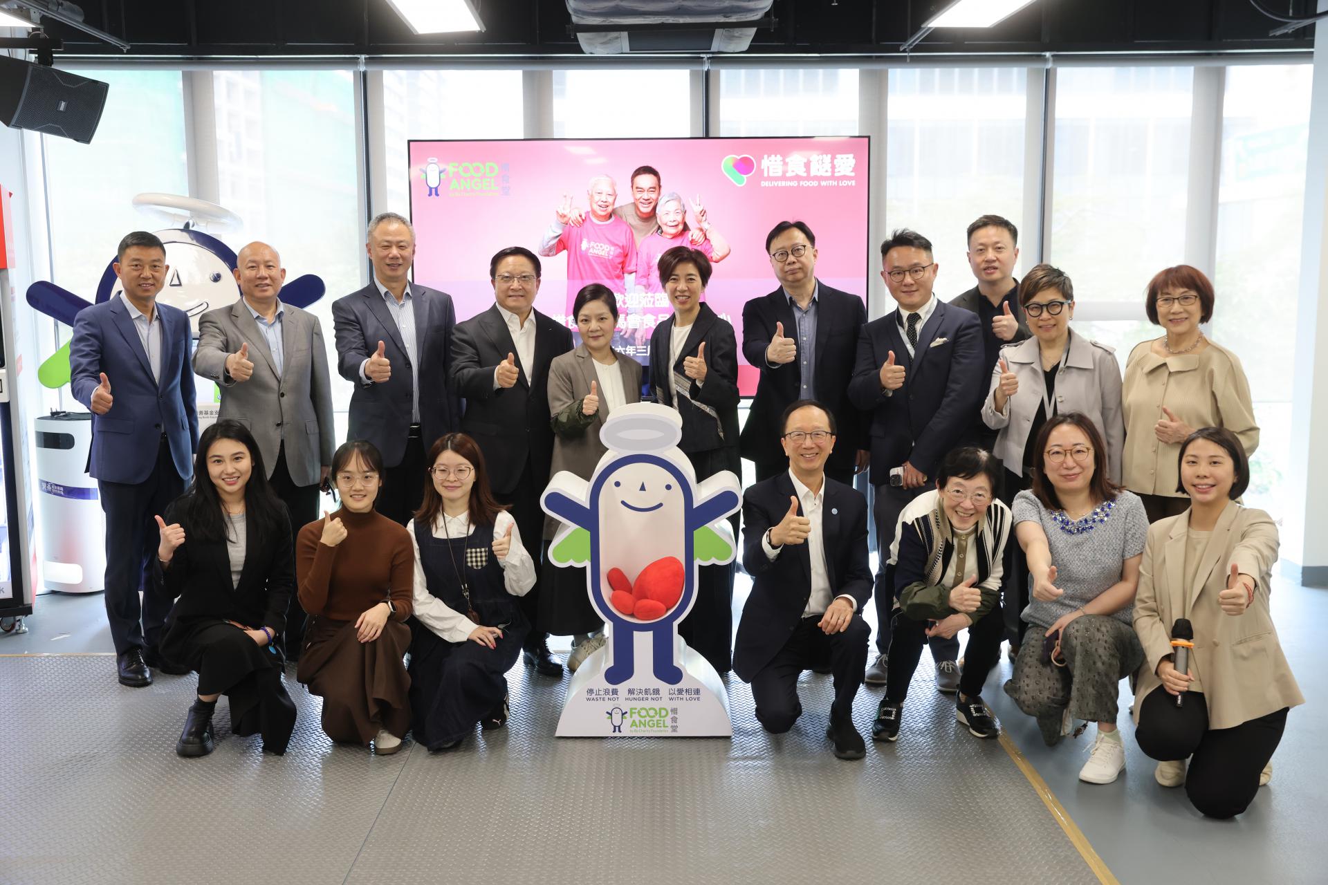 李大宏主席率內地駐港媒體高層團參訪惜食堂 梁錦松董愛麗熱情接待