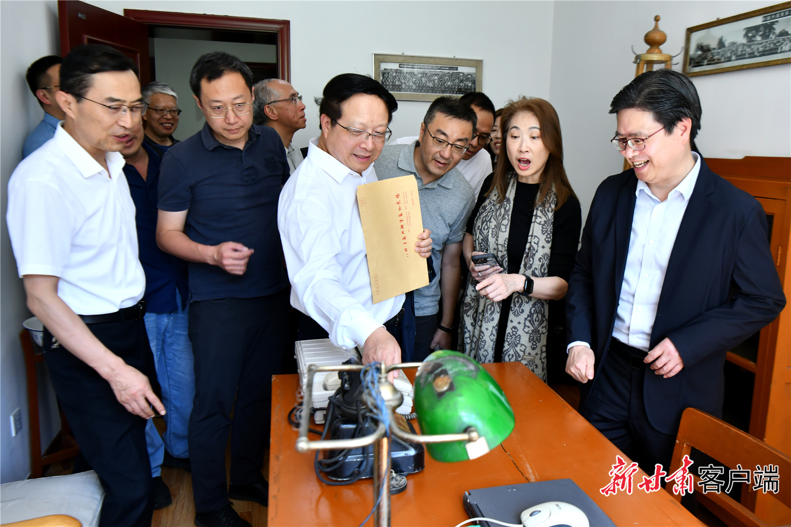 港媒高層內地行|李大宏主席率參訪團調研甘肅日報媒體發展與融合轉型